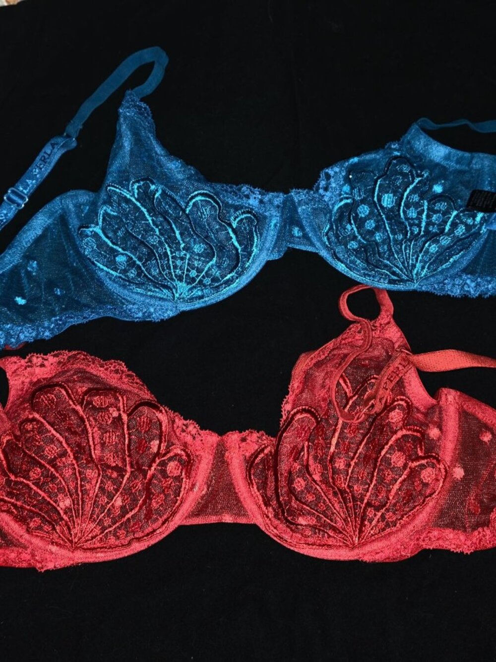 Two gorgeous La Perla bras